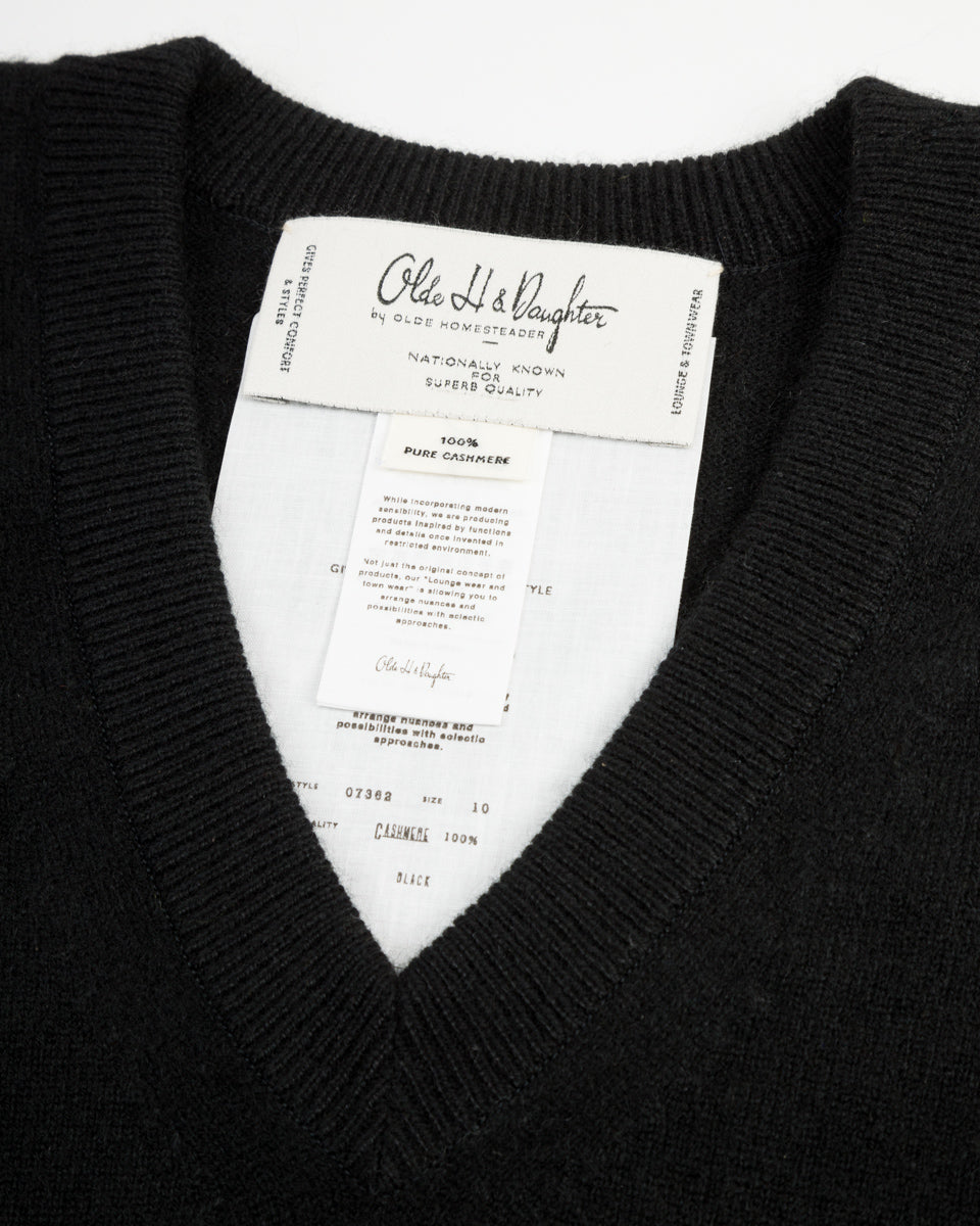 Olde H & Daughter Cashmere V Pullover - Black 10 - Standard & Strange