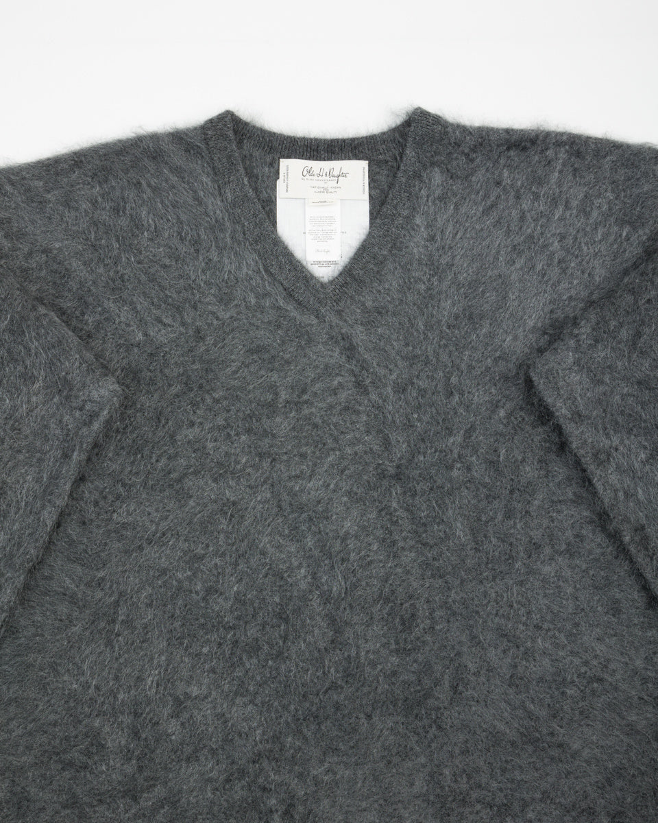 Olde H & Daughter Fur Cashmere V Pullover - Charcoal - Standard & Strange