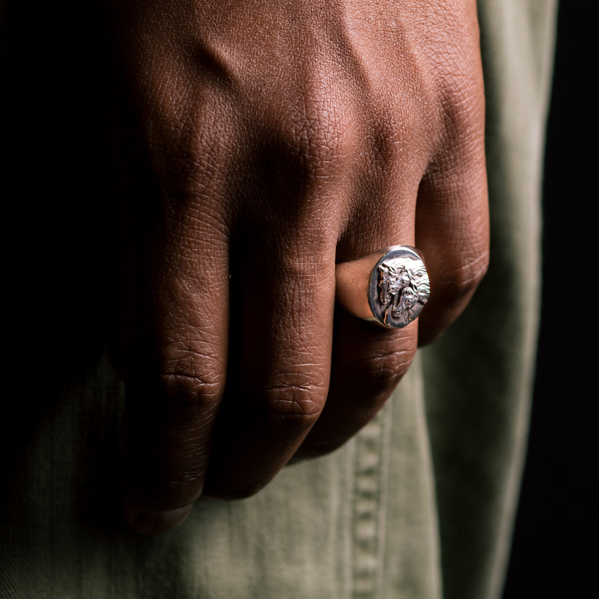 Peanuts & Co Pharaoh's Horse Ring - Oval - Silver - Standard & Strange
